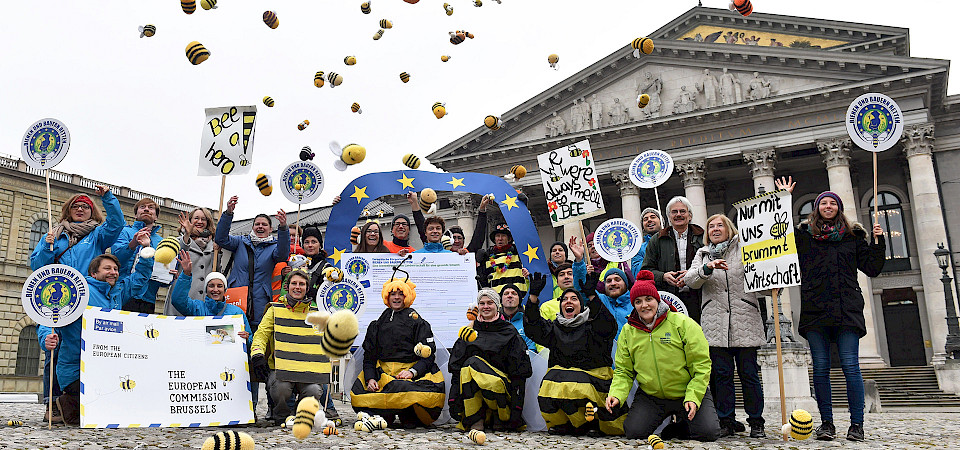 Europäische Bürgerinitiative "Bienen und Bauern retten" Foto von Christof Stache